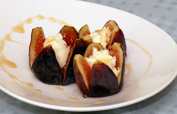 Figs with Fromage Frais and Lavender Honey