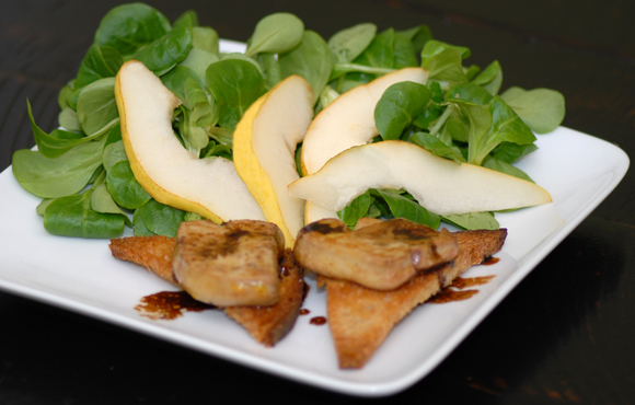 Pan-seared Foie Gras with Pears and Mâche